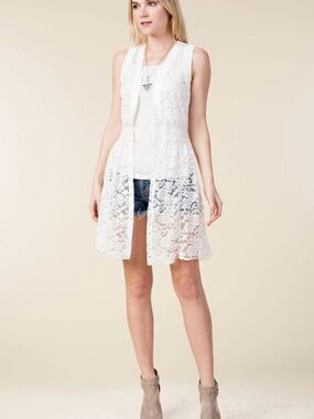 NWT VOCAL White Lace Cardigan Vest Duster Suede Trim Boho Western Medium